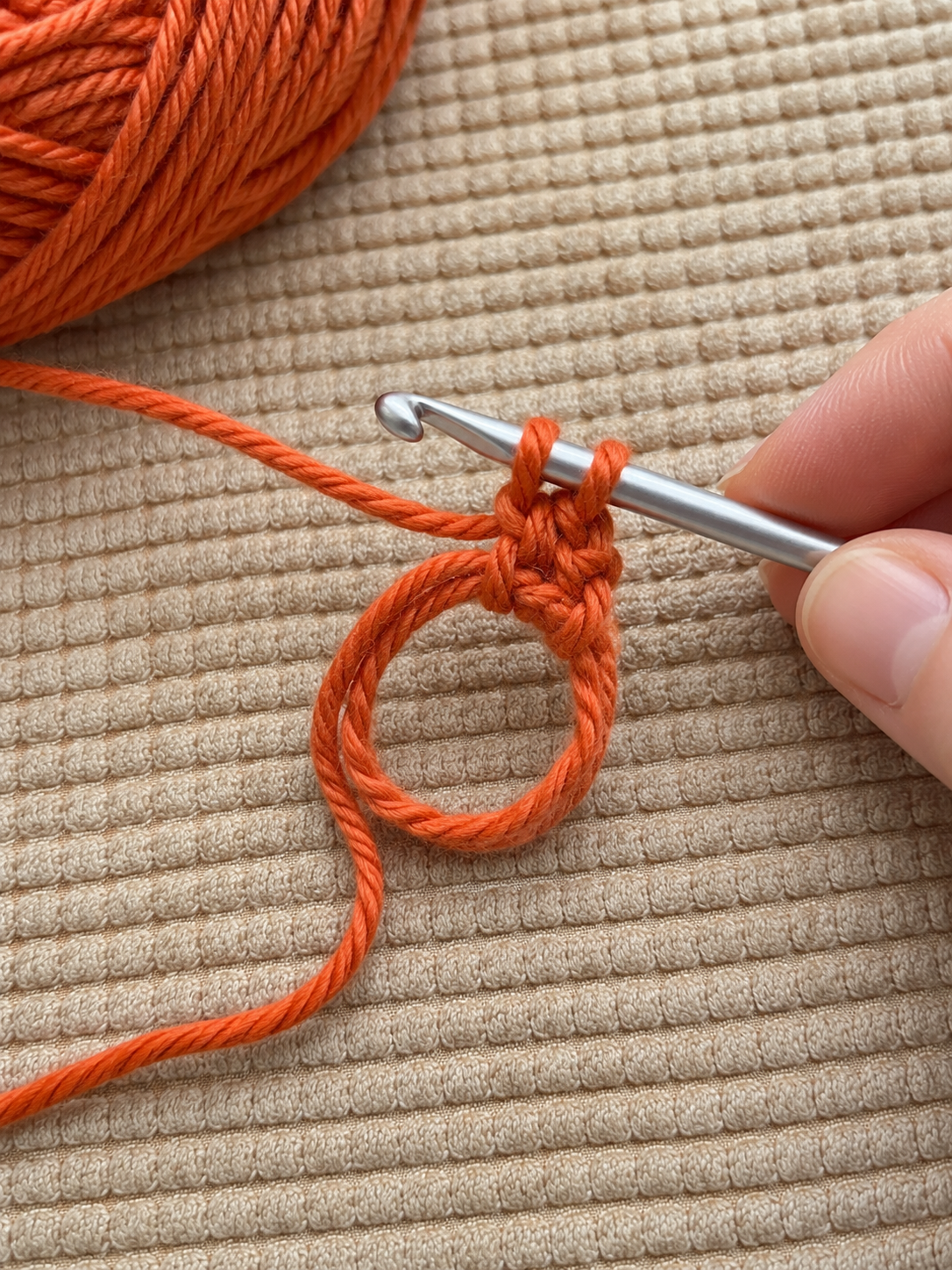 Crochet pumpkin magic ring 1